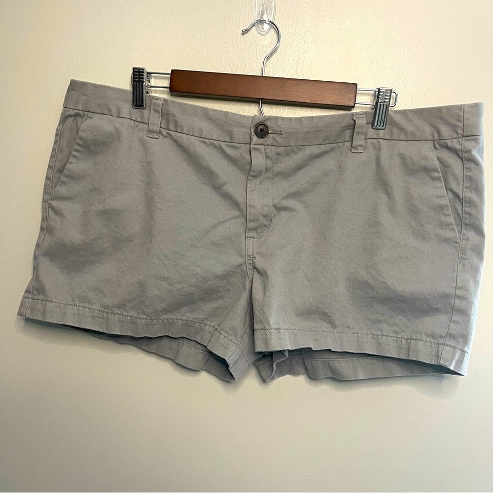 Merona Gray Shorts - Picture 2 of 6